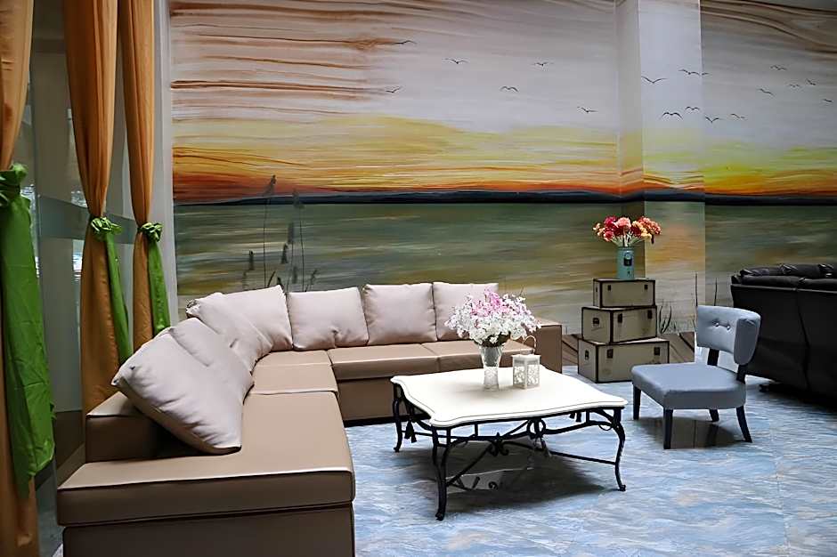 Paragon Hotel And Suites