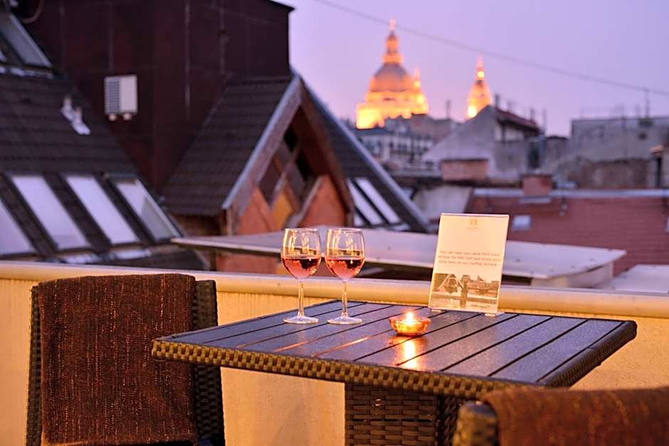 Opera Garden Hotel & Apartments