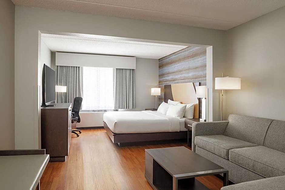 Hotel Trilogy Albany Airport, Tapestry Collection by Hilton