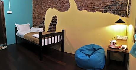 Deluxe Single Non-Smoking