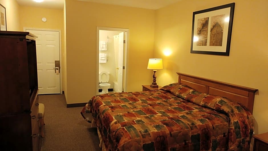 Country Regency Inn & Suites