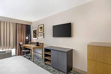 Queen Room with Two Queen Beds - Disability Access/Non-Smoking