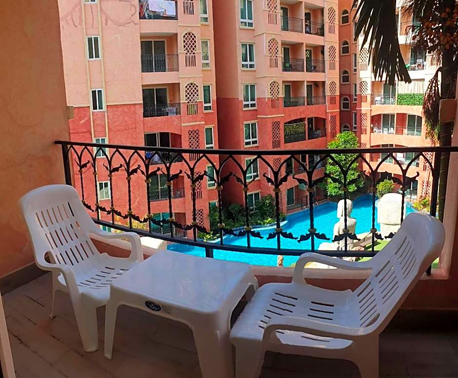 Seven Seas Pattaya by nty