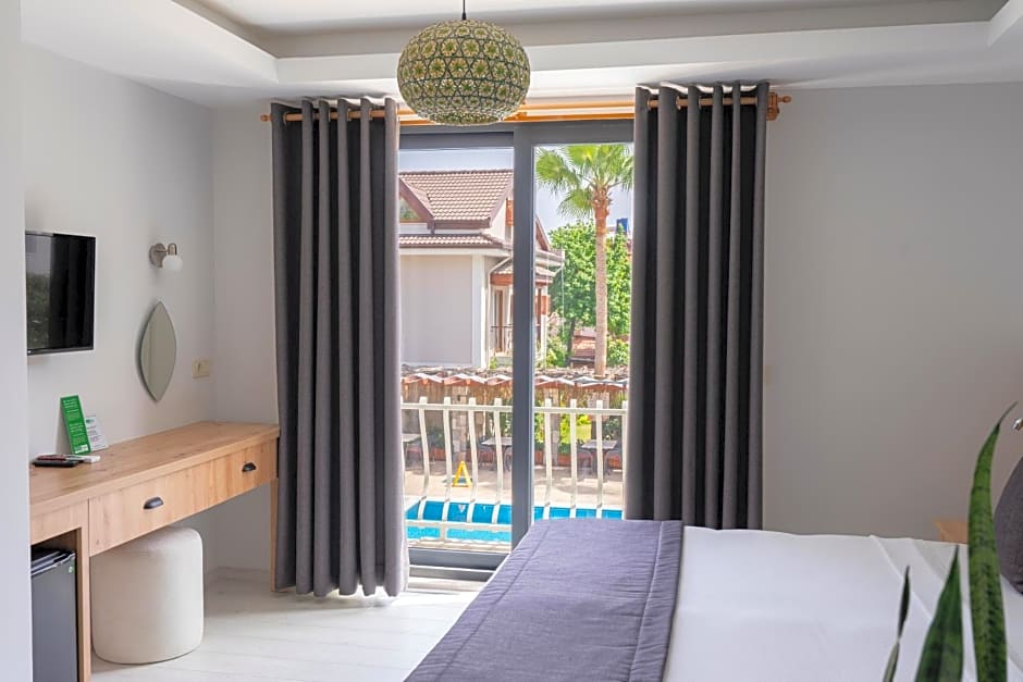 WEST HOUSE EXCLUSIVE HOTEL