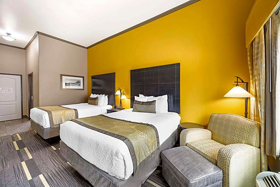 Best Western Plus Emerald Inn & Suites