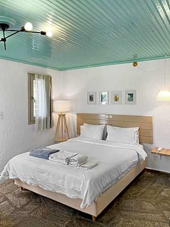 Junior Suite with Garden View