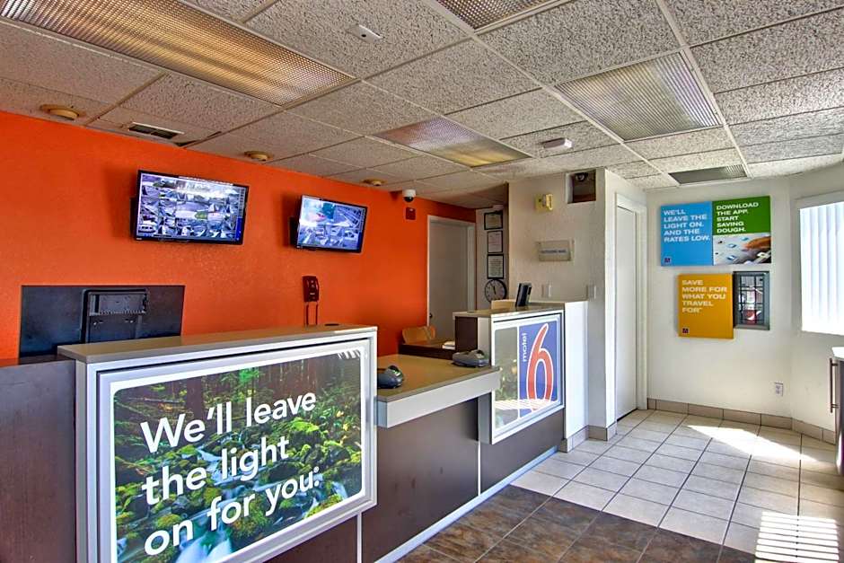Motel 6-Sacramento, CA - South