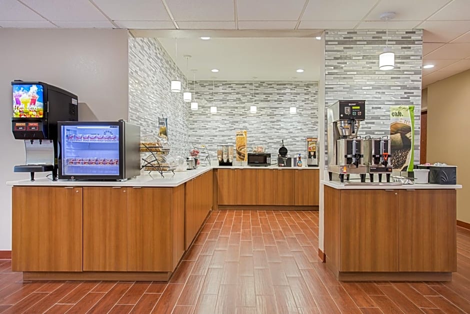 Microtel Inn & Suites by Wyndham Walterboro