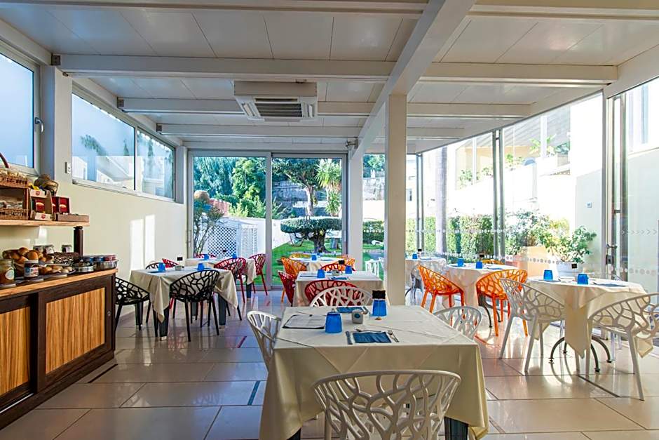 Marina 10 Design Hotel & SPA