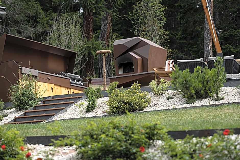 Cain Comfort Chalet