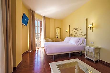 Deluxe Double or Twin Room with River View