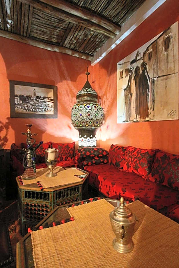 RIAD MAKENE MOUCHKILL