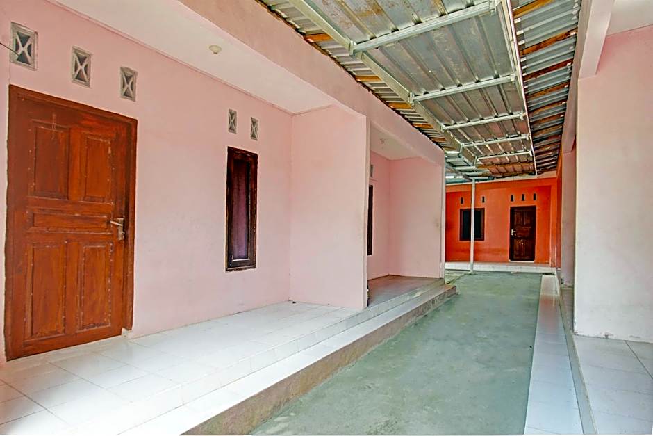 OYO Life 93058 Kos Subur