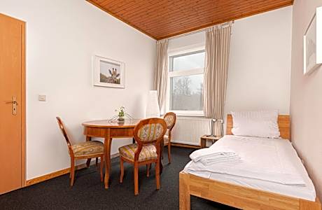 Comfort Triple Room with Shower