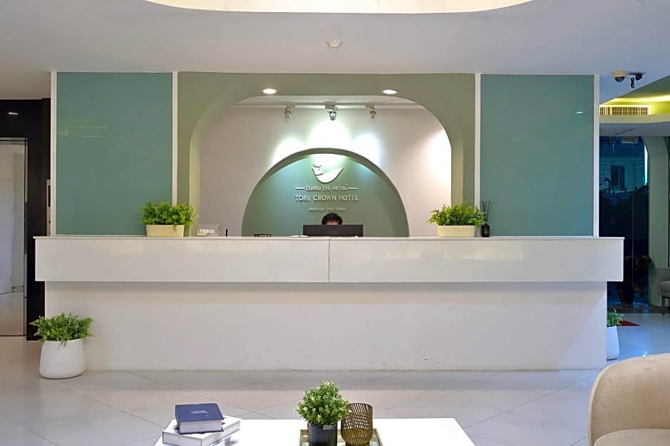 Tori crown hotel