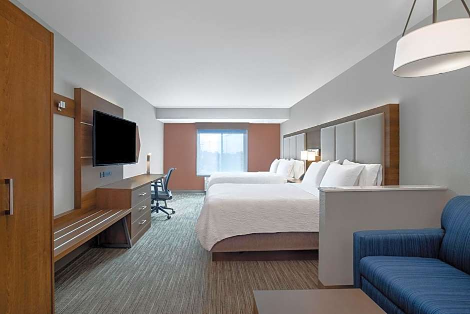 Holiday Inn Express Hotel And Suites Clinton By IHG