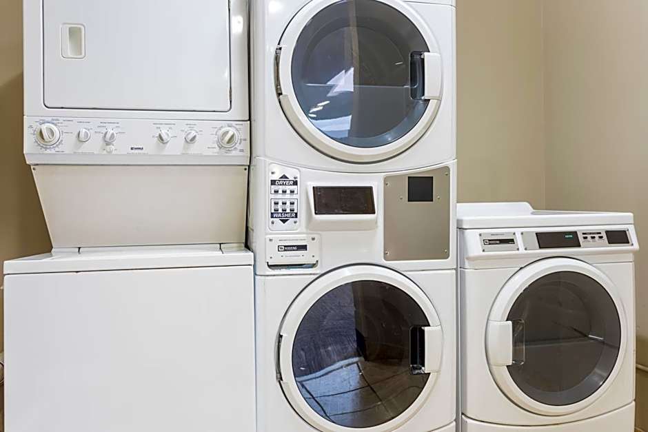 Staybridge Suites Savannah Historic District By IHG