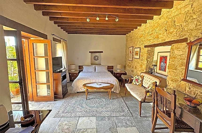 Niki's House