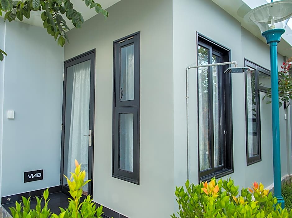 Van Nguyen Minihouse