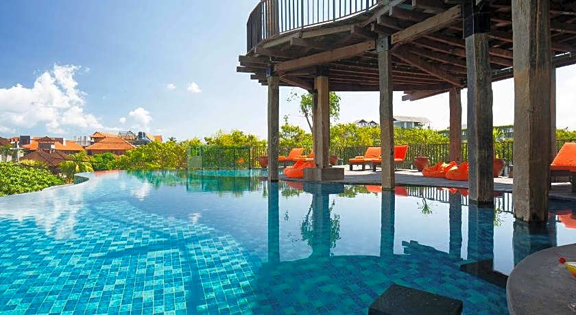 Sun Island Hotel & Spa Legian