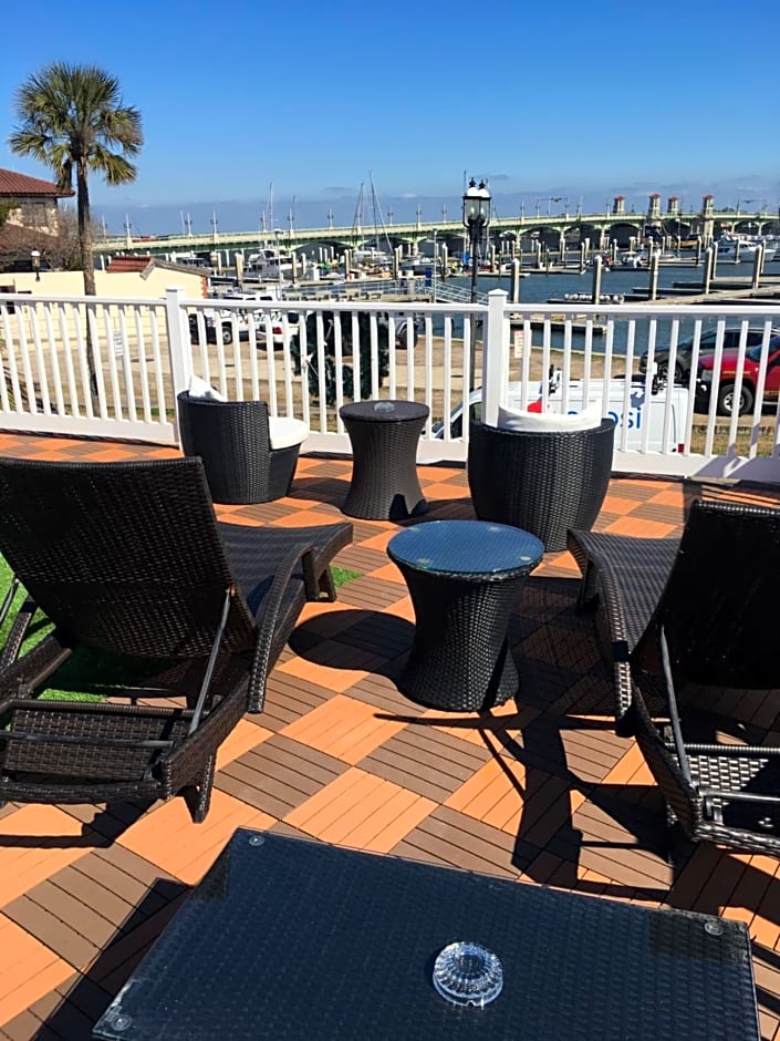 Historic Waterfront Marion Motor Lodge in downtown St Augustine