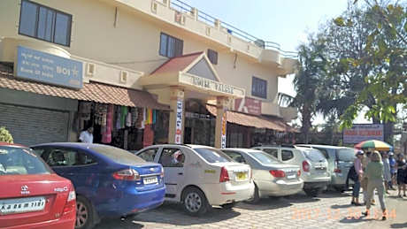 Hotel Varsha Hampi