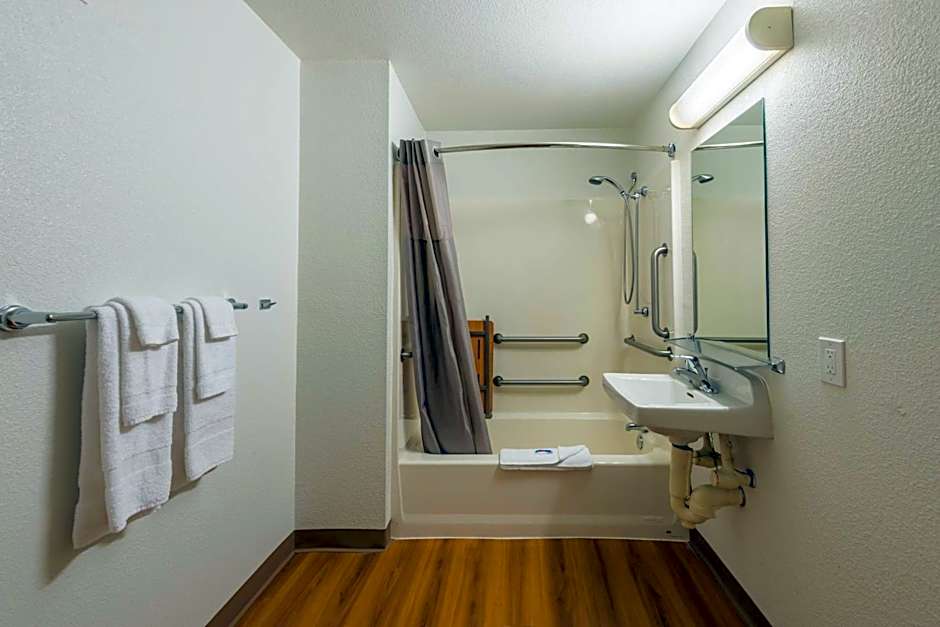 Motel 6-Reno, NV - West