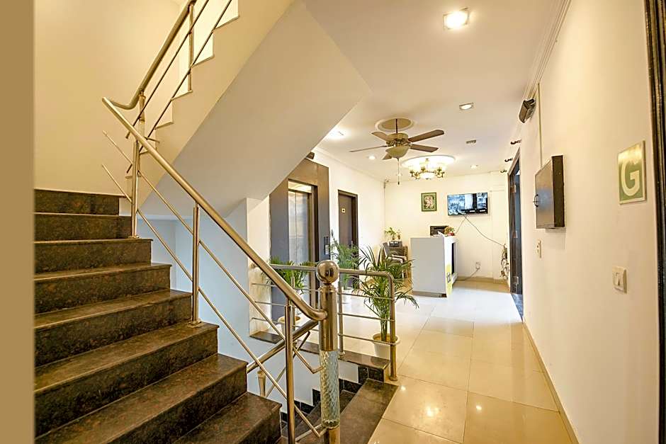 Fabexpress The Grand Inn – Gurgaon, NY