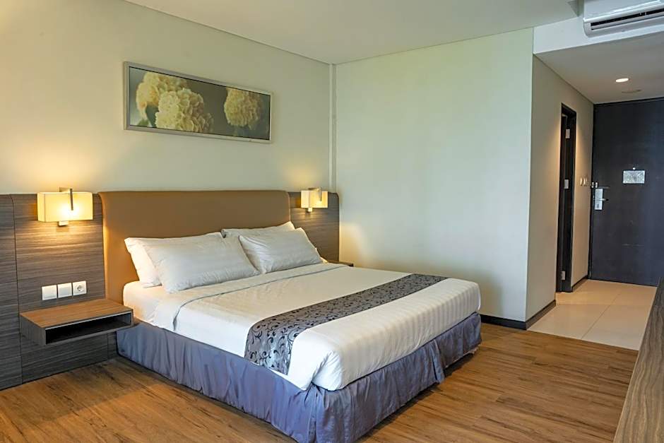 Estrella Hotel & Conference