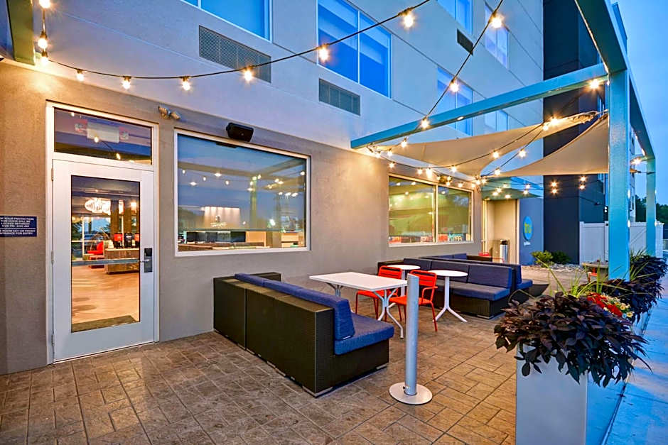 Tru by Hilton Denver, PA