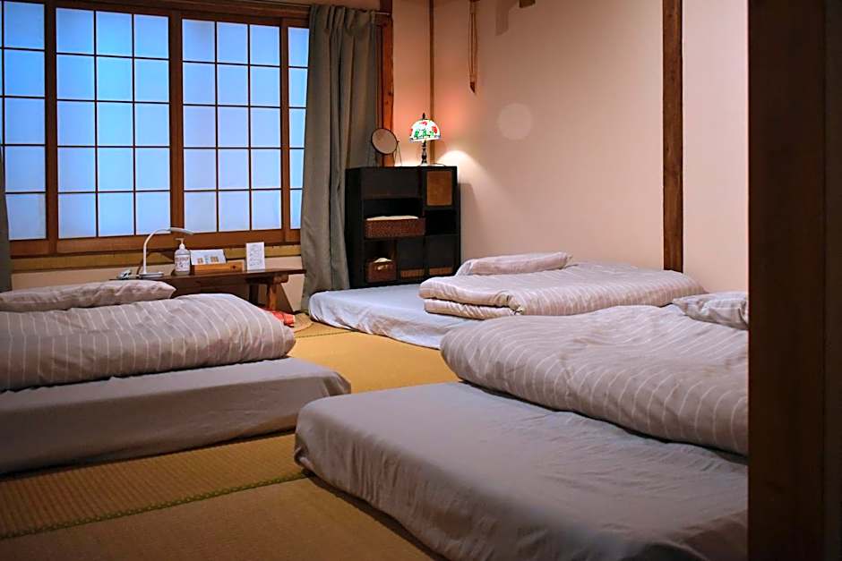 Toyooka guesthouse Hostel Act