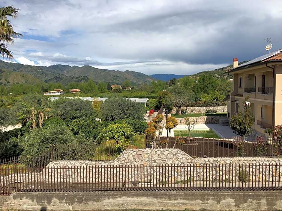Al Chiaro Di Luna
