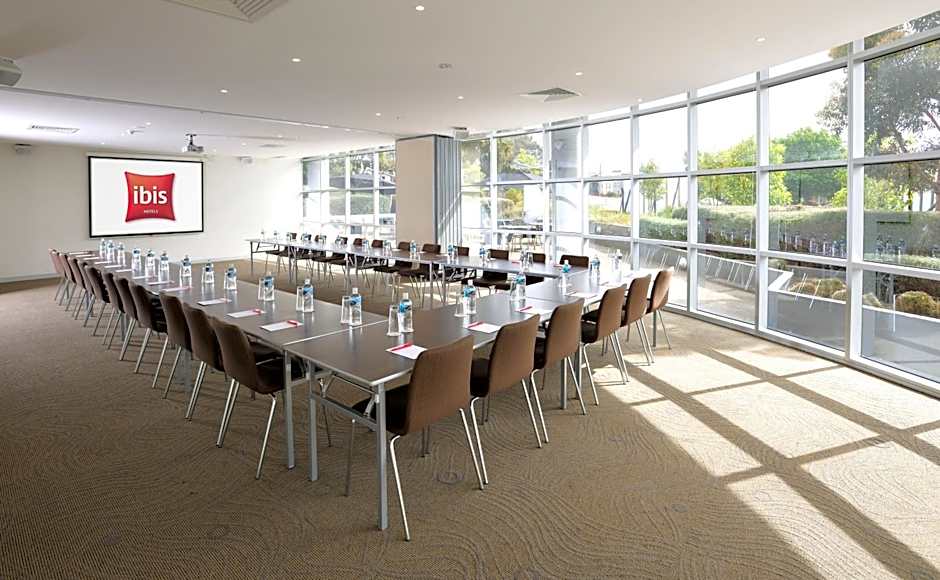 Ibis Melbourne Glen Waverley Hotel