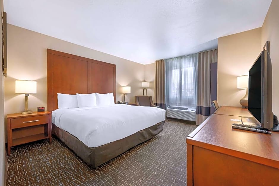 Comfort Inn & Suites Orem near University