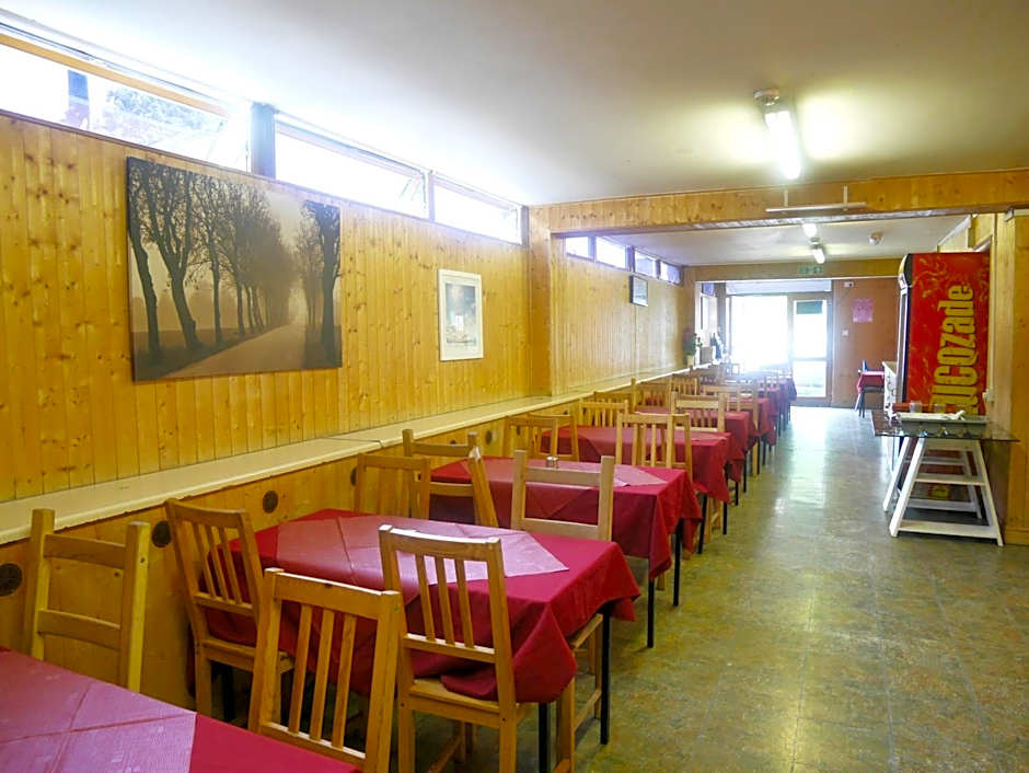 Kensal Green Backpackers 2