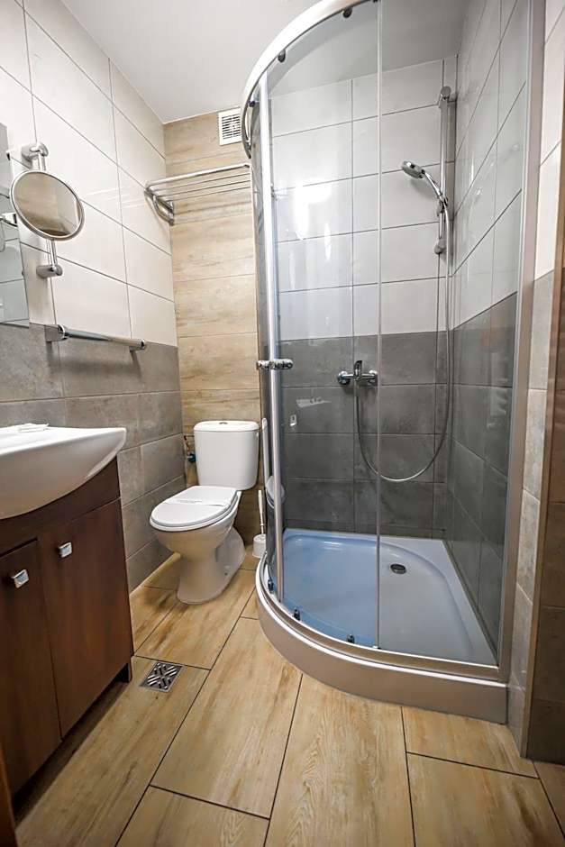 Aparthotel WADOWICE & Hostel GENERY