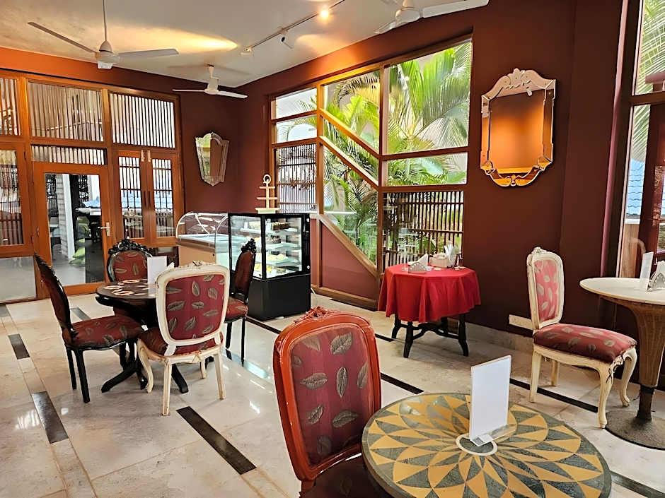 Casa Vagator Hotel