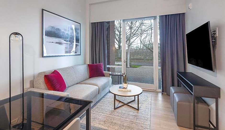 Steveston Waterfront Hotel