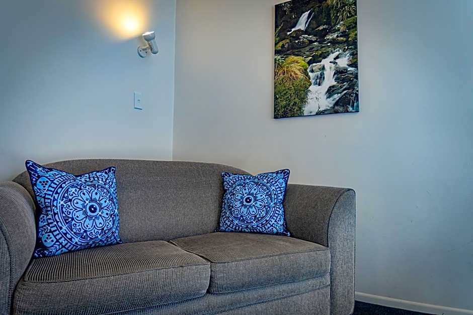 ASURE Amber Court Motel