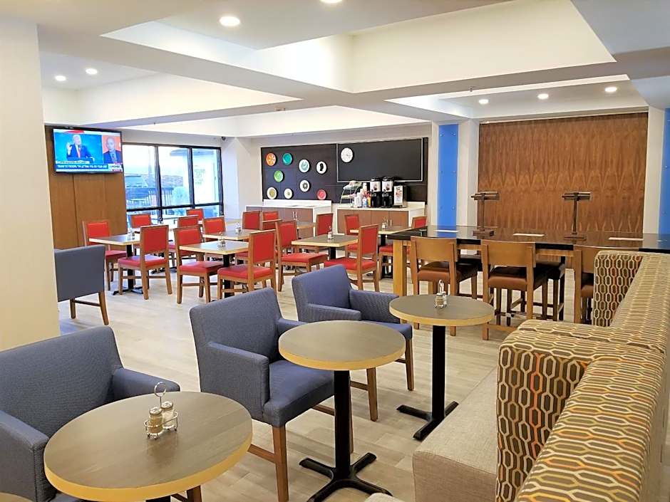 Holiday Inn Express Columbia NE - Fort Jackson by IHG