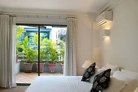 2 Bedroom Deluxe Apartment