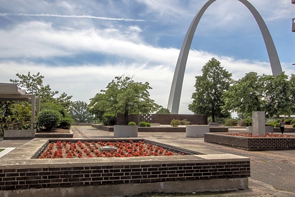 City Place St. Louis - Downtown Hotel