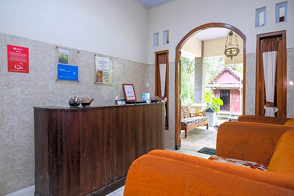 RedDoorz near Museum Gunung Merapi