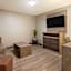 Days Inn & Suites by Wyndham Bowling Green