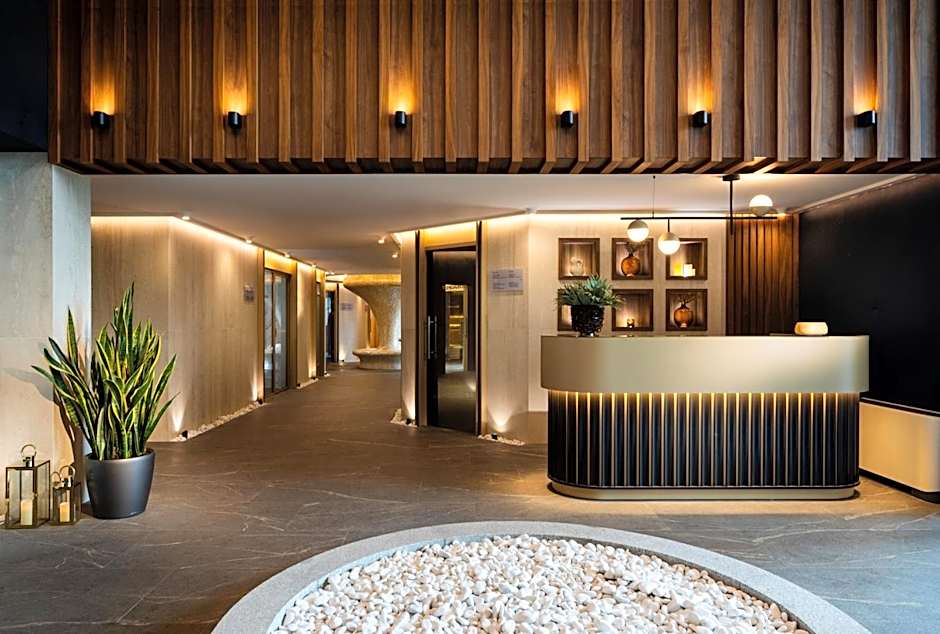 Kings' Valley Medical & Spa Hotel