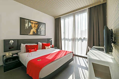 Premium One-Bedroom Suite