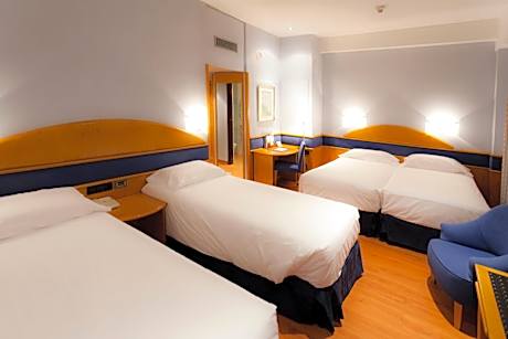 Standard Family Room