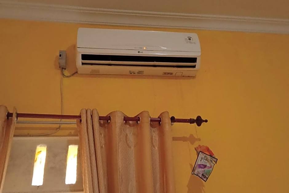 Hotel O Lona Guest House SyariahNearScience Park Universitas Riau