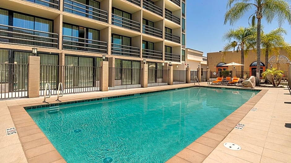 Holiday Inn Express Fullerton By IHG