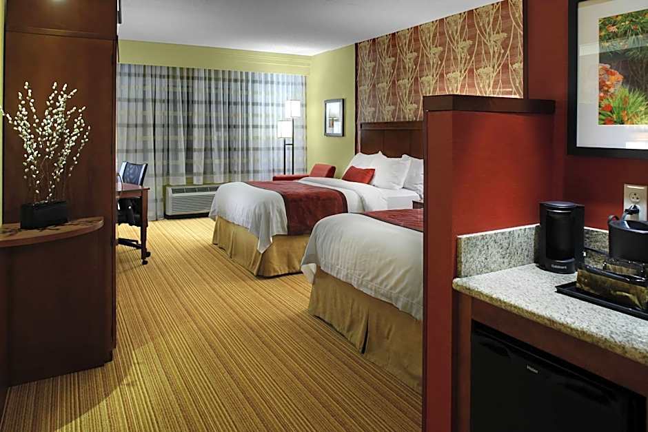 Courtyard by Marriott Boone